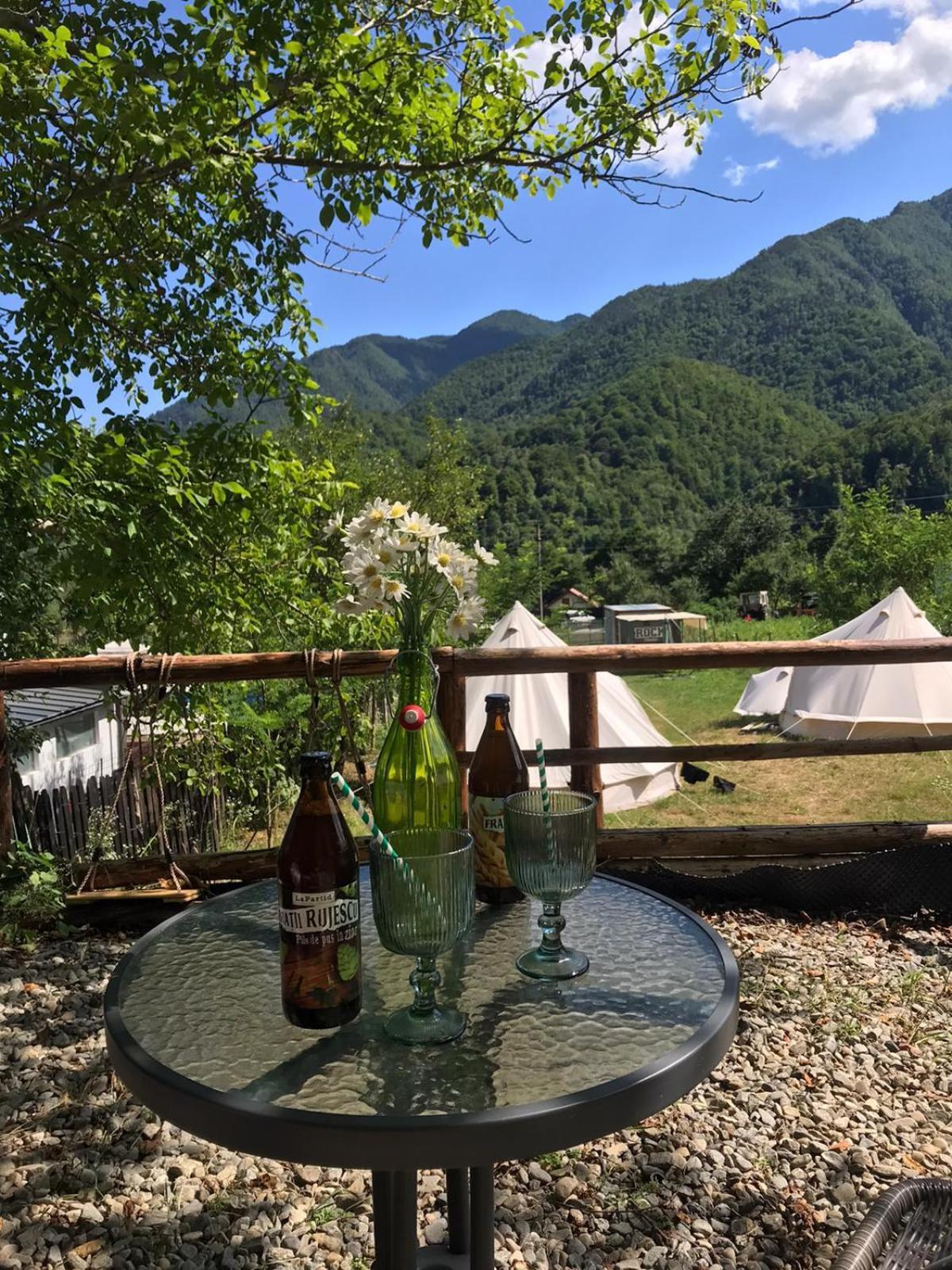 Luna Rock Glamping Brezoi - Blue Scai Zewnętrze zdjęcie